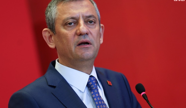 Özgür Özel Parti Bütçesi ve Yerel Seçim Başarısına İlişkin Açıklamalarda Bulundu