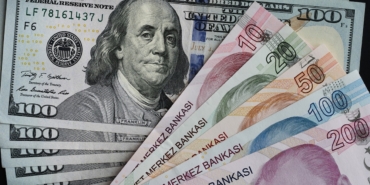 Dolar/TL haftaya yükselişle başlayarak 49,18 seviyesiyle tarihi zirvesini yeniledi