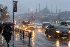 İstanbul'da Su Baskınlarına Yol Açan Sağanak Akşam Yeniden Şiddetlenecek